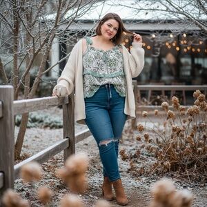 Green‎ Floral Women's Top